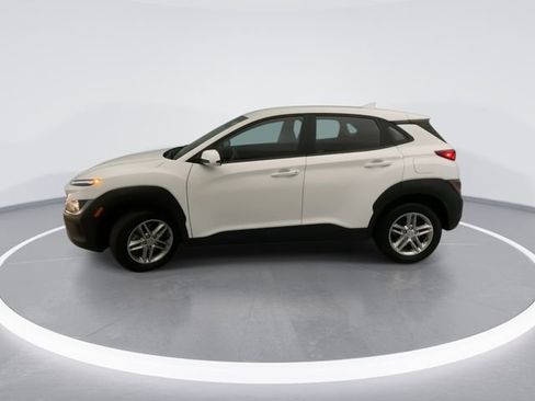 Used 2023 Hyundai Kona SE w/ Cargo Package AWD/4WD image 9