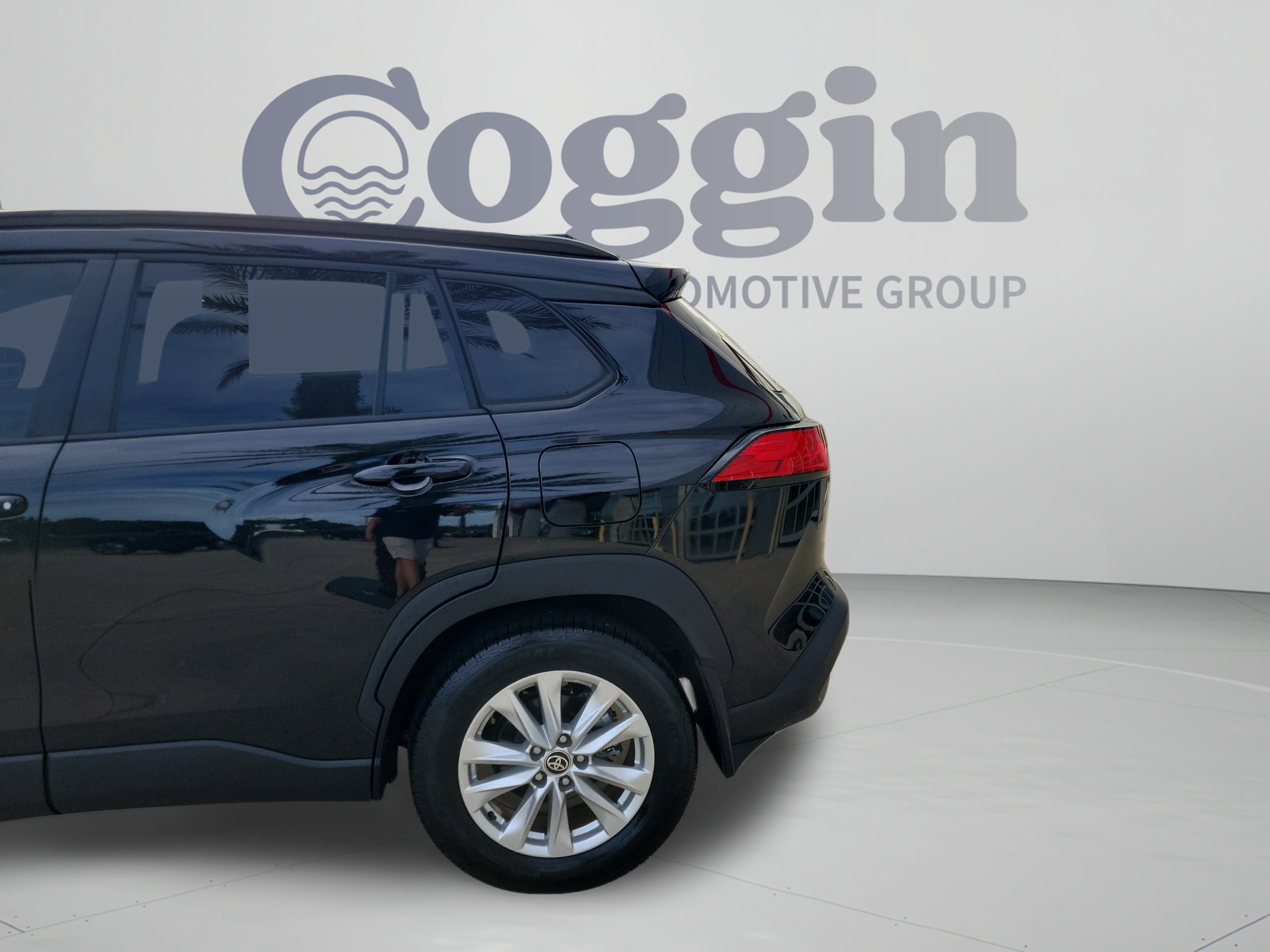 Used 2024 Toyota Corolla Cross LE FWD image 33