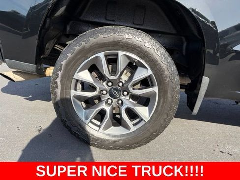 Used 2023 Chevrolet Silverado 1500 LT AWD/4WD image 7