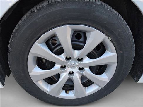 Used 2023 Toyota Corolla LE image 22
