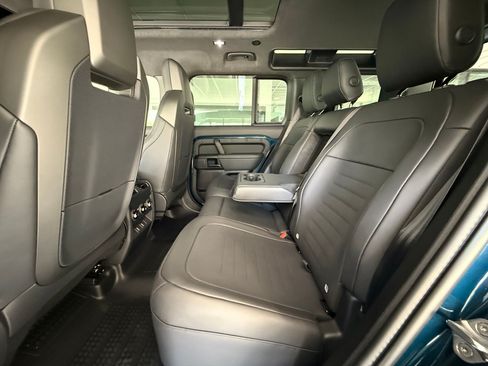 New 2026 Land Rover Defender 110 OCTA AWD/4WD image 14