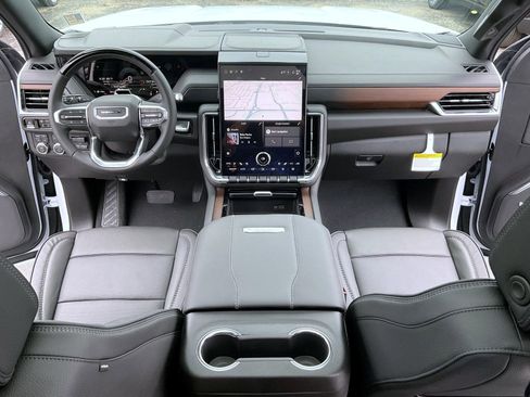 New 2026 GMC Yukon XL Denali w/ Denali Reserve Package AWD/4WD image 12