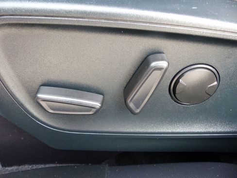 Used 2020 Ford Escape SE AWD/4WD image 22