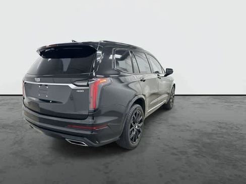 Used 2023 Cadillac XT6 Sport w/ Technology Package AWD/4WD image 3