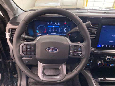 New 2026 Ford F250 Lariat w/ Black Appearance Package AWD/4WD image 19