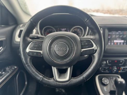 Used 2019 Jeep Compass Latitude w/ Cold Weather Group image 15