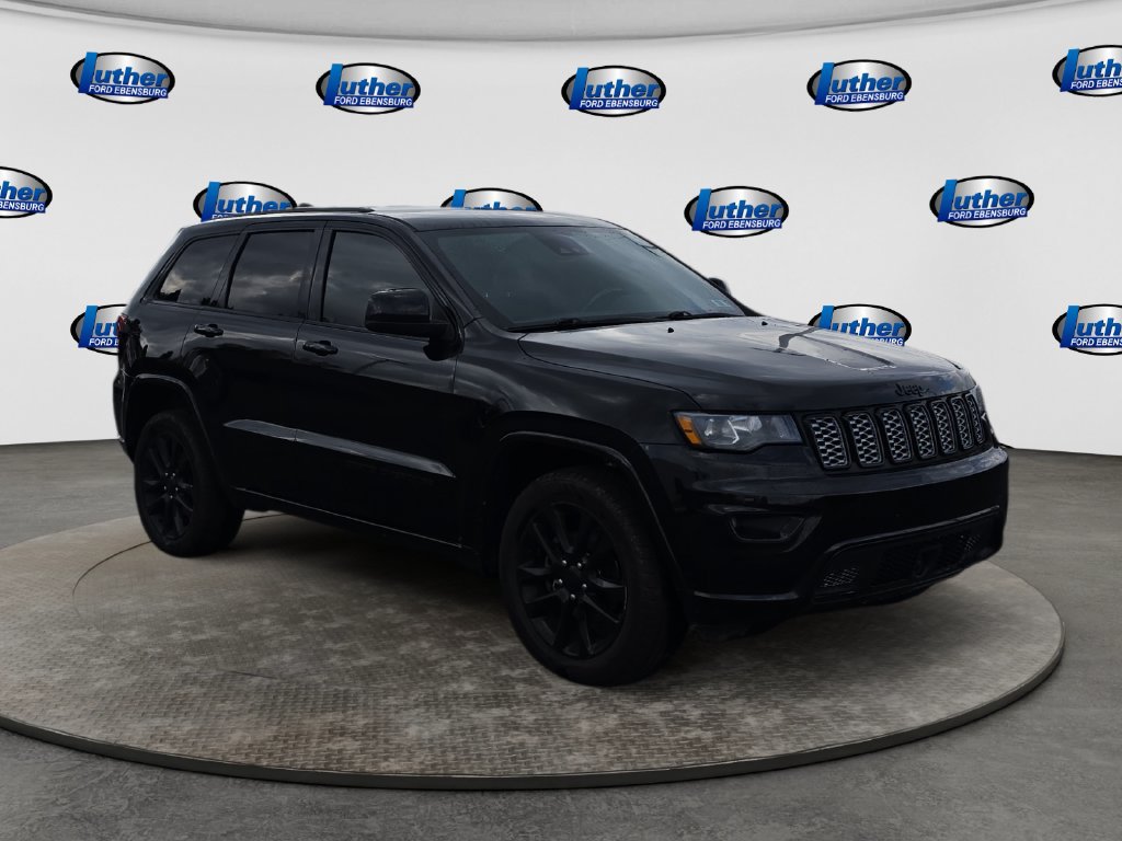 Used 2020 Jeep Grand Cherokee Altitude AWD/4WD image 7