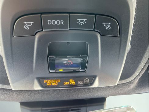Certified 2025 Toyota Corolla SE w/ Convenience Package FWD image 18