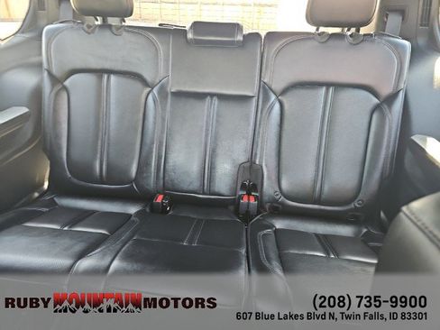 Used 2022 Jeep Wagoneer Series III w/ Premium Group I AWD/4WD image 35
