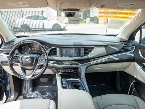 Used 2022 Buick Enclave Avenir w/ Avenir Technology Package AWD/4WD image 28