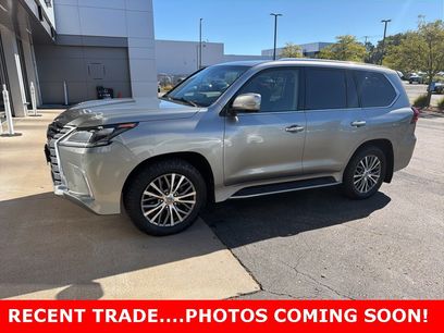 Used 2016 Lexus LX 570 4WD w/ Luxury Package