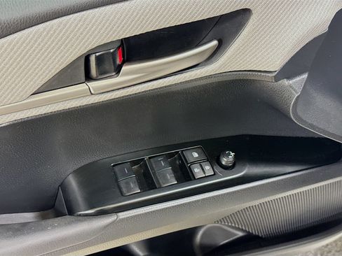 Used 2026 Toyota Camry SE FWD image 17