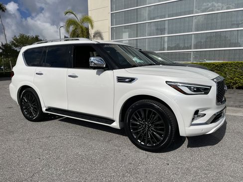 Certified 2024 INFINITI QX80 Sensory w/ Cargo Package AWD/4WD image 12