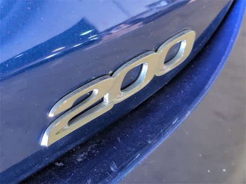 Used 2015 Chrysler 200 Limited image 12