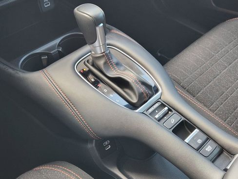 Certified 2025 Honda HR-V Sport image 19