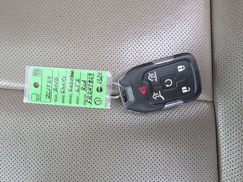 Used 2015 Chevrolet Suburban LTZ AWD/4WD image 29