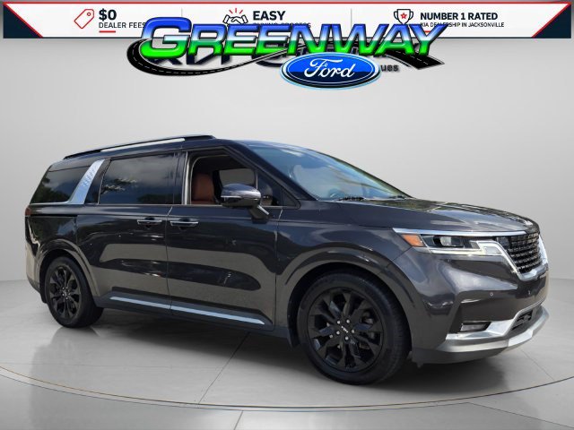 Used 2022 Kia Carnival SX FWD image 1