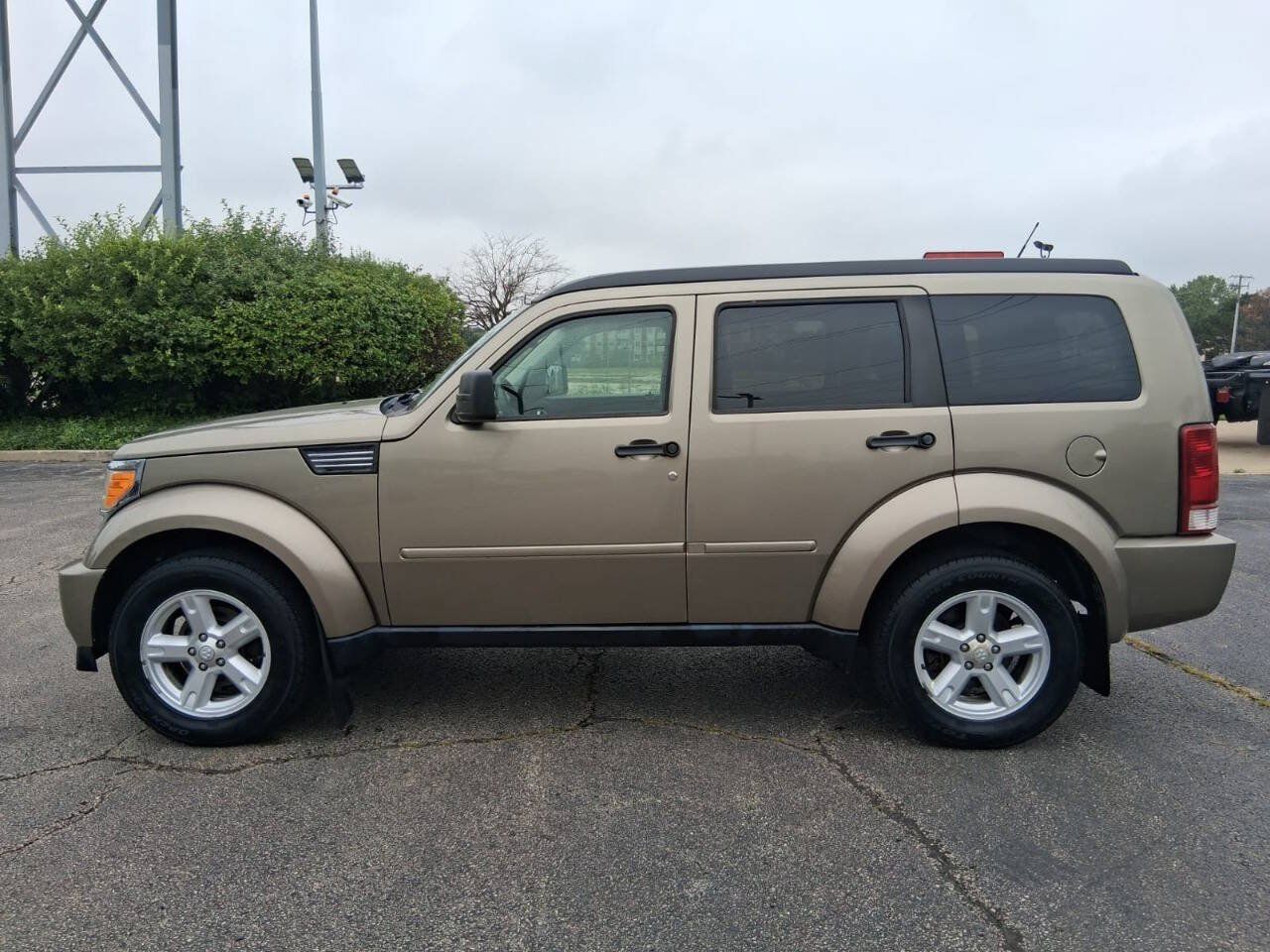 Used 2007 Dodge Nitro SXT AWD/4WD image 4