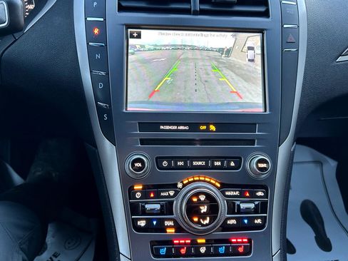 Used 2017 Lincoln MKZ Reserve w/ Climate Package image 23