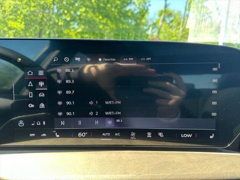 Certified 2025 Audi Q5 Premium w/ Convenience Package AWD/4WD image 16