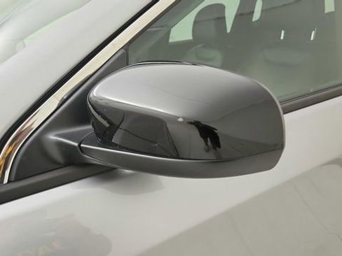 Used 2024 Jeep Compass Latitude image 14