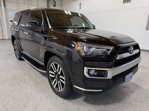 Used 2019 Toyota 4Runner Limited RWD image 4
