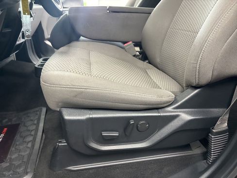 Used 2019 Ford F150 XLT w/ Equipment Group 302A Luxury AWD/4WD image 27