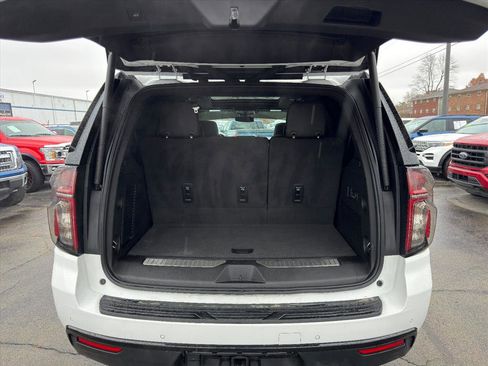 Used 2024 Chevrolet Tahoe Z71 w/ Luxury Package image 5
