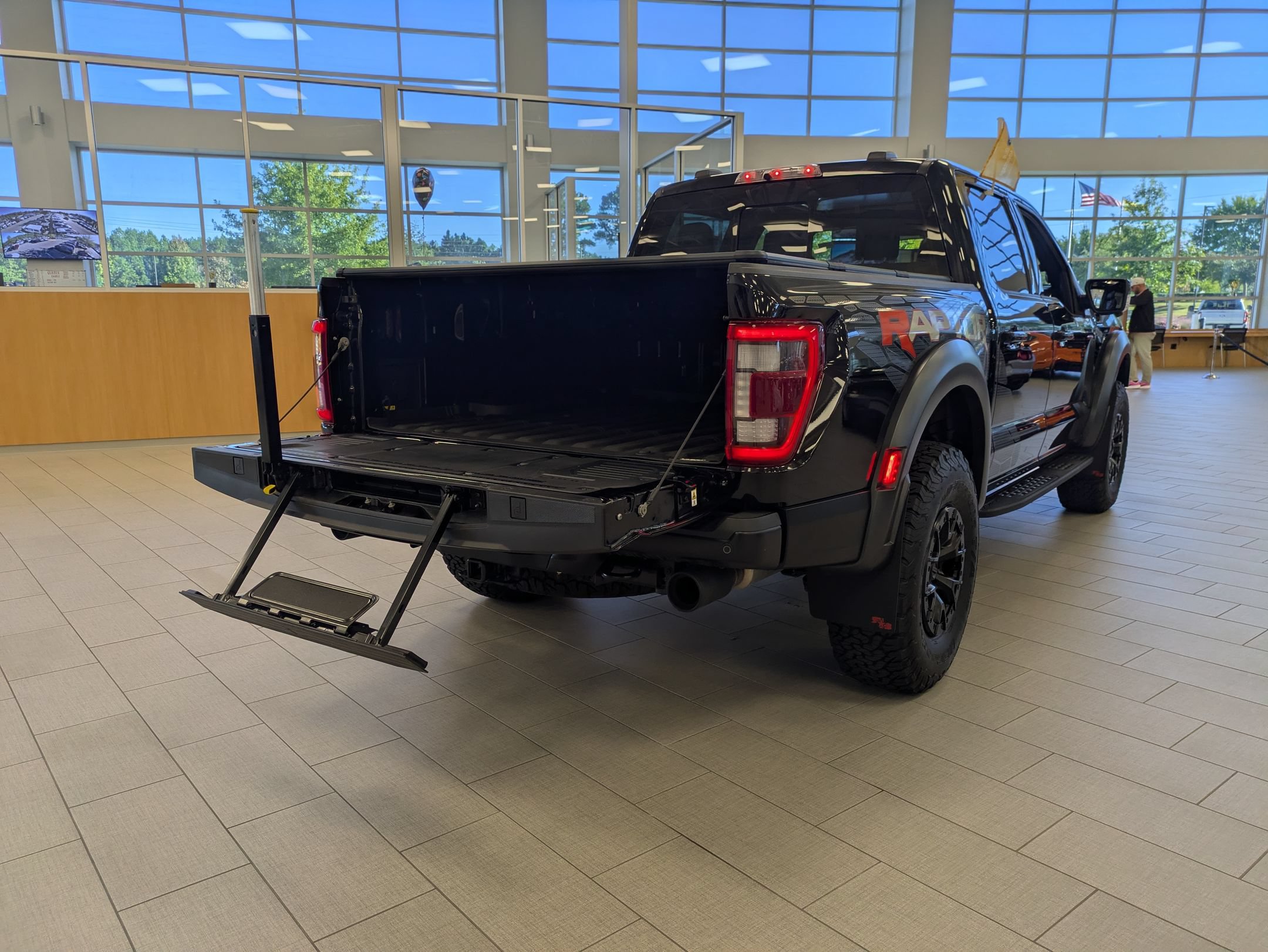 Certified 2023 Ford F150 Raptor w/ Equipment Group 802A Raptor R AWD/4WD image 37