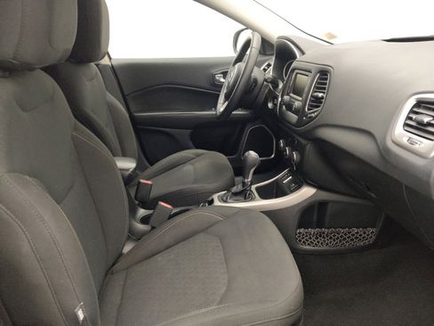 Used 2018 Jeep Compass Sport FWD image 21