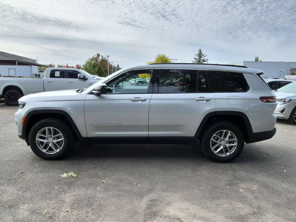 Certified 2025 Jeep Grand Cherokee L Laredo w/ Luxury Tech Group I AWD/4WD image 4