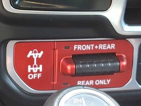 Used 2023 Jeep Gladiator Rubicon w/ LED Lighting Group AWD/4WD image 24