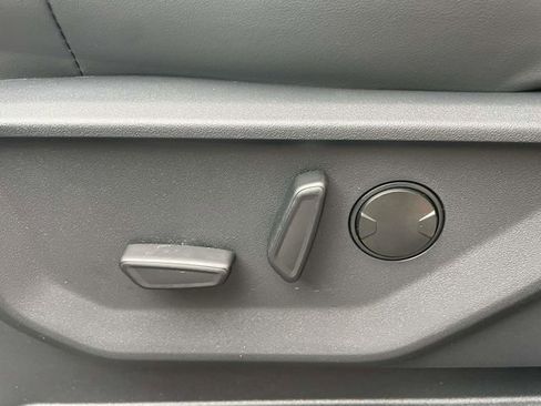 New 2025 Ford Expedition Max Active image 13