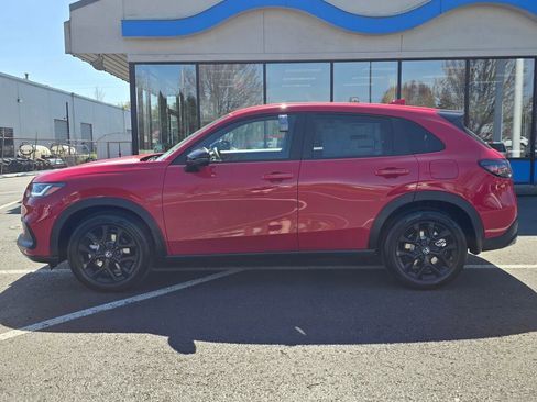 New 2025 Honda HR-V Sport image 2