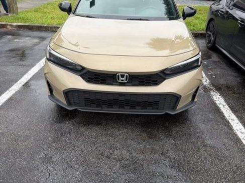 Used 2025 Honda Civic Sport image 3