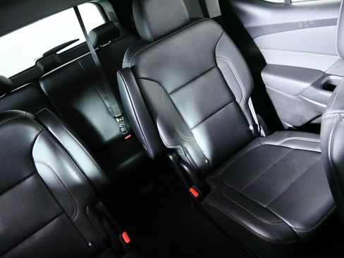 Used 2019 Chevrolet Traverse Premier AWD/4WD image 14