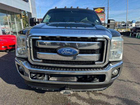 Used 2012 Ford F350 XLT w/ XLT Interior Pkg image 3