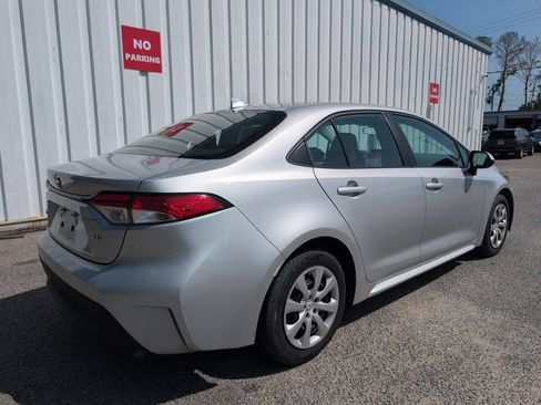 Used 2024 Toyota Corolla LE FWD image 8