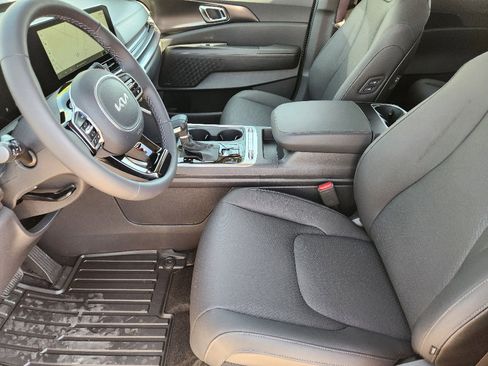 New 2026 Kia Carnival SX Prestige image 9