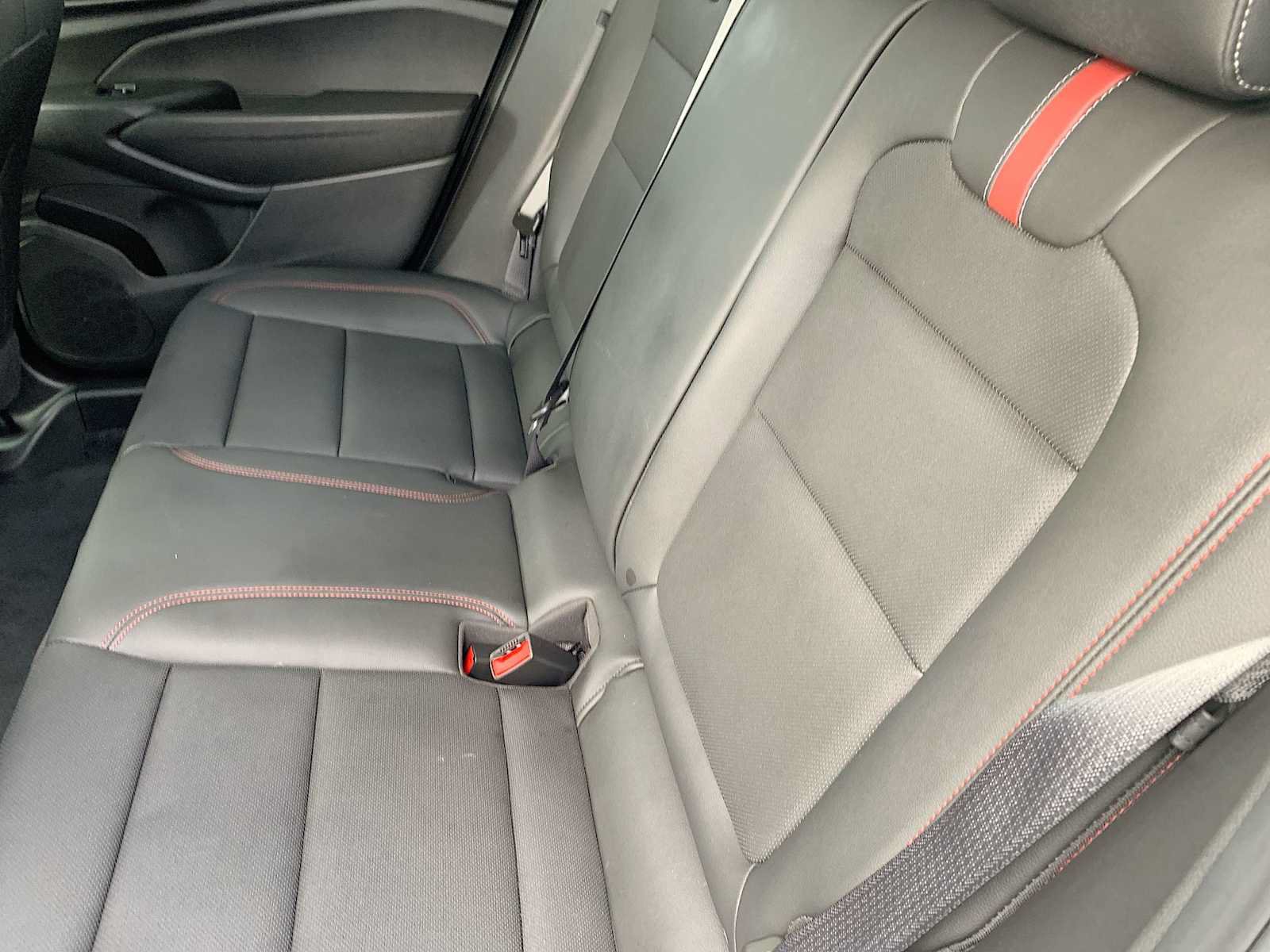 Certified 2024 Chevrolet Trax RS w/ Sunroof Package FWD image 23