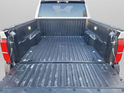 Certified 2024 Toyota Tacoma SR image 27