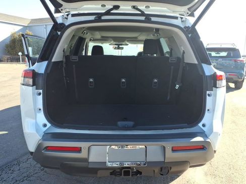 New 2026 Nissan Pathfinder SL image 31