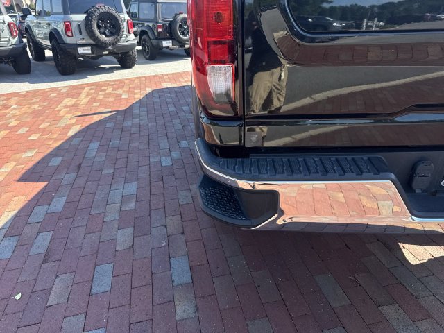 Used 2022 GMC Sierra 2500 SLE w/ SLE Convenience Package AWD/4WD image 8