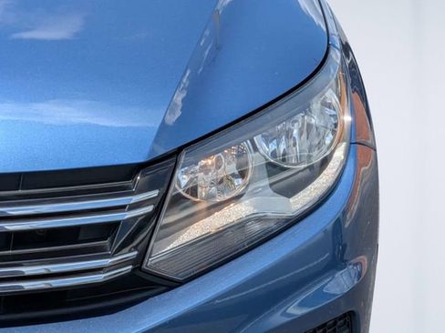 Used 2017 Volkswagen Tiguan S FWD image 8