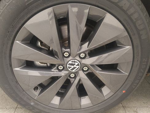 Used 2023 Volkswagen Taos S FWD image 31