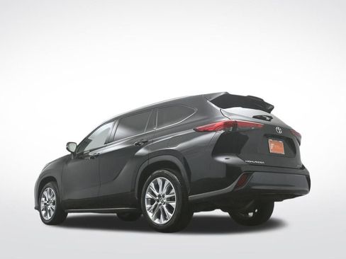 Used 2022 Toyota Highlander Limited image 37