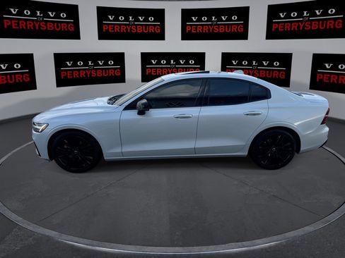 Used 2023 Volvo S60 B5 Plus w/ Climate Package image 5