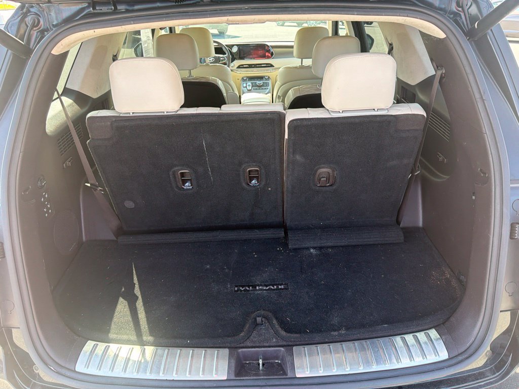 Used 2020 Hyundai Palisade Limited FWD image 17