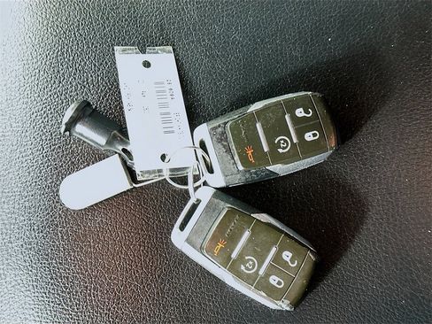 Used 2020 RAM 2500 Big Horn w/ Level 2 Equipment Group image 36