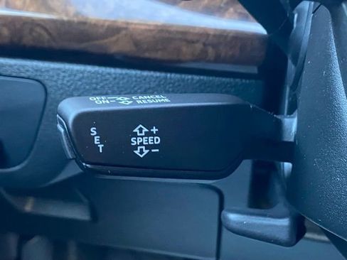 Used 2020 Audi Q5 2.0T Premium w/ Convenience Package image 46